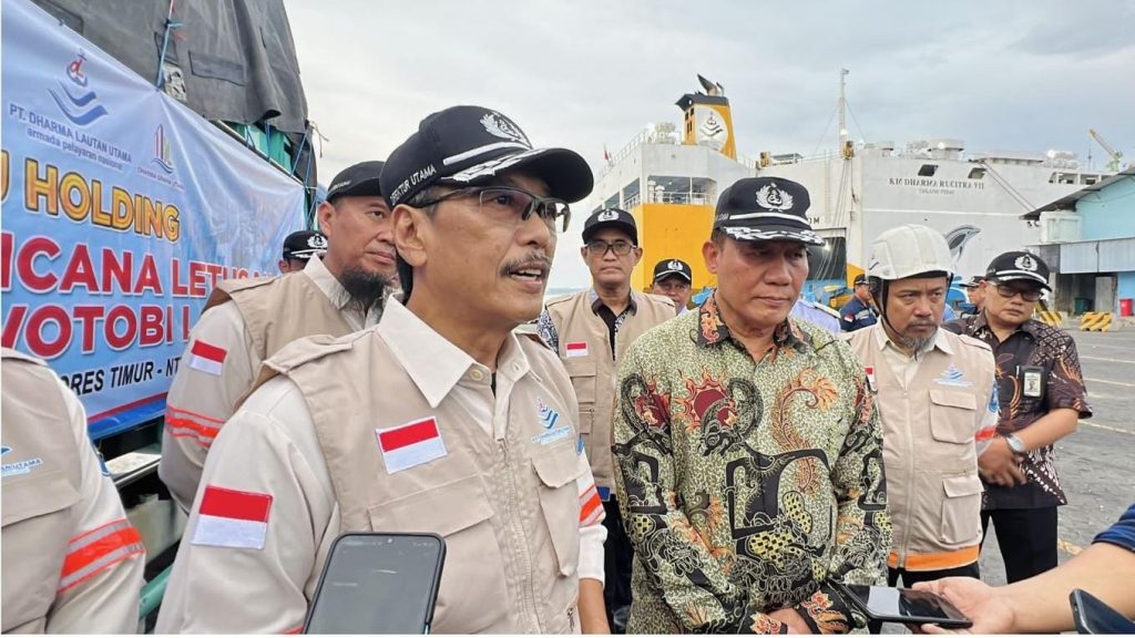 PT. DLU Turun Tangan Bantu Warga Terdampak Erupsi Gunung Lewotobi